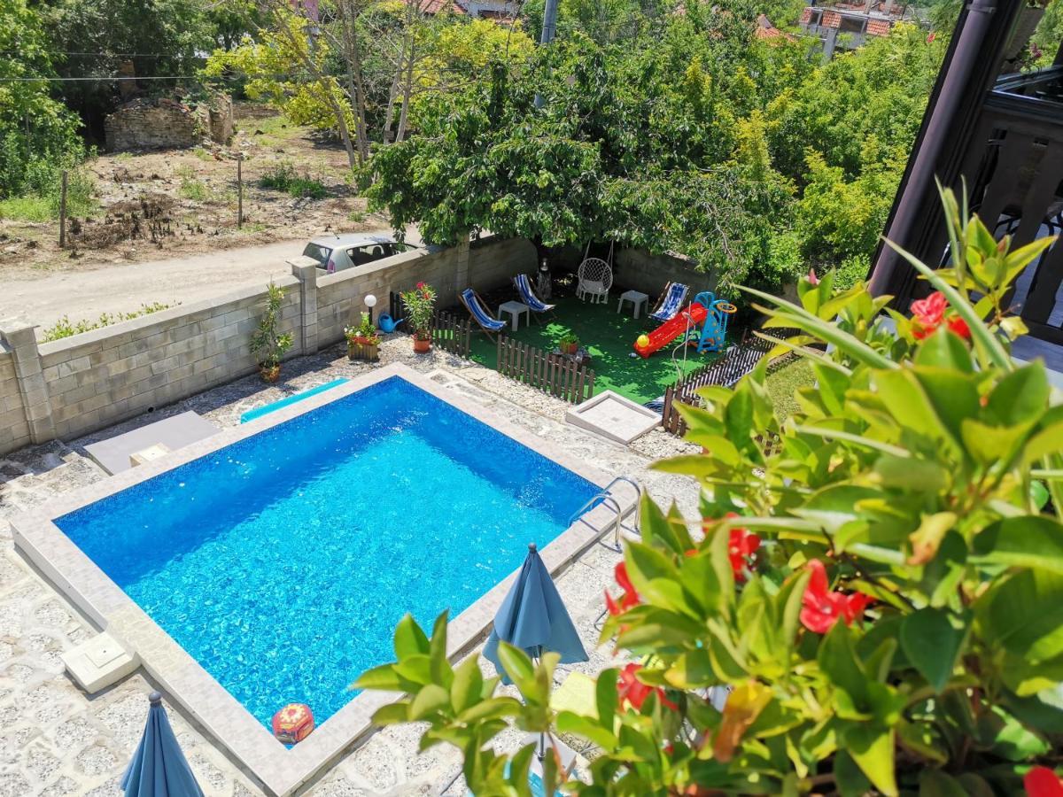Villa Holly บัลชิค ภายนอก รูปภาพ