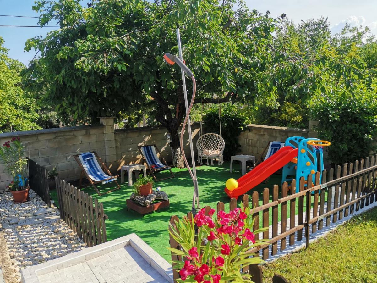 Villa Holly บัลชิค ภายนอก รูปภาพ