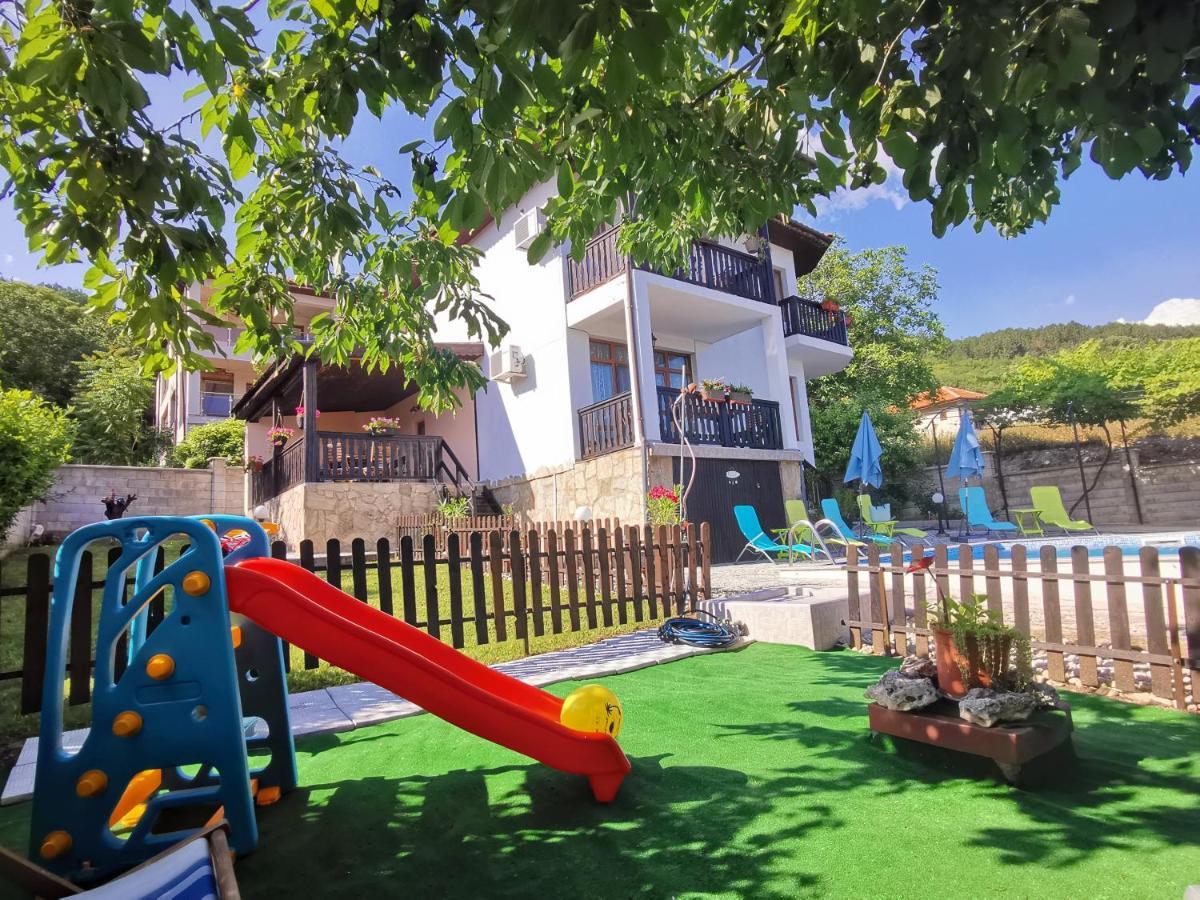 Villa Holly บัลชิค ภายนอก รูปภาพ